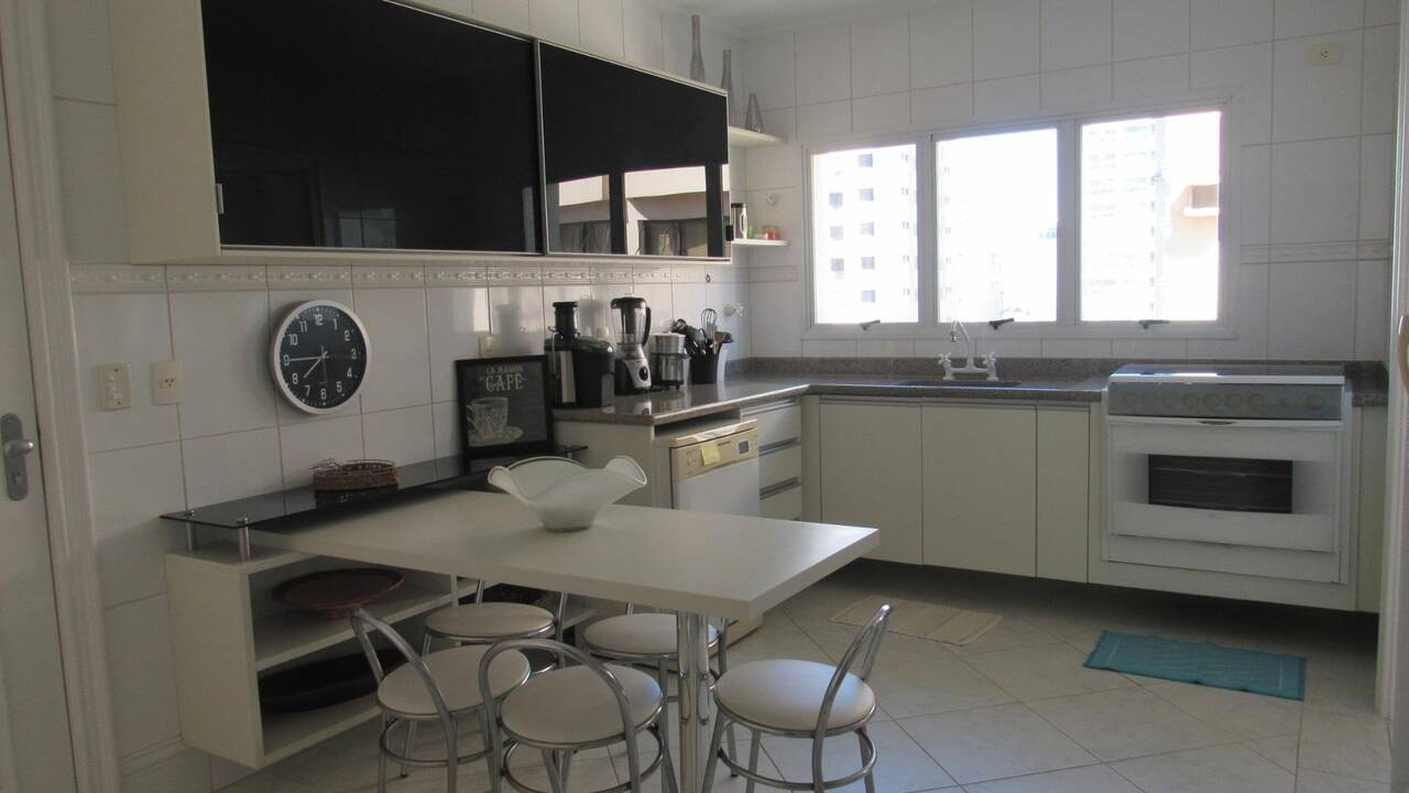 Apartamento Praia da Enseada, Guarujá - SP