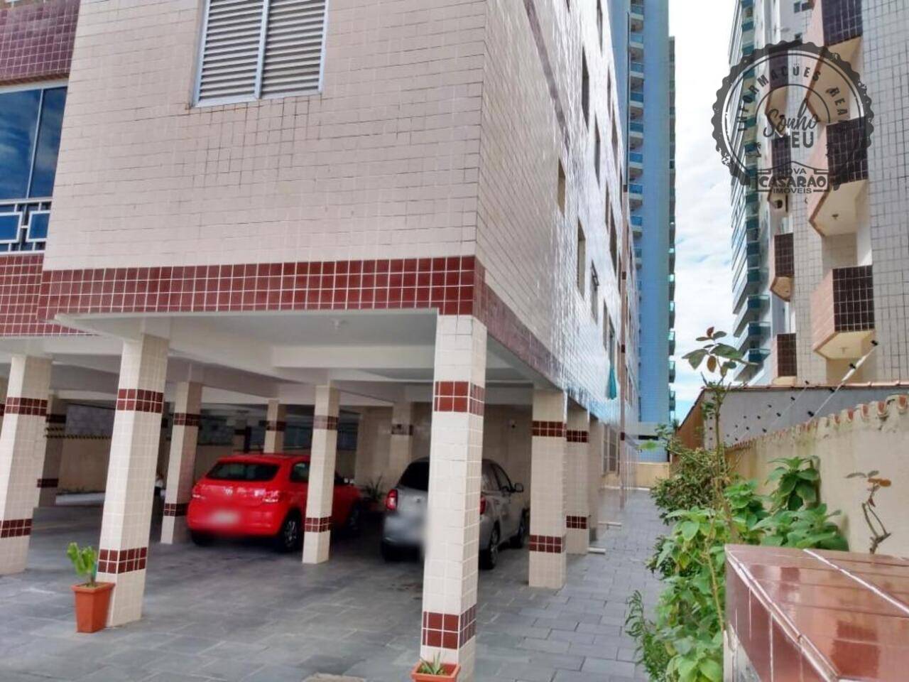 Apartamento com 2 dormitórios à venda, 97 m² por R$ 200.000 - Caiçara - Praia Grande/SP