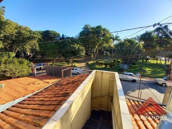Casa de 300 m² Vila Tatetuba - São José dos Campos, à venda por R$ 600.000