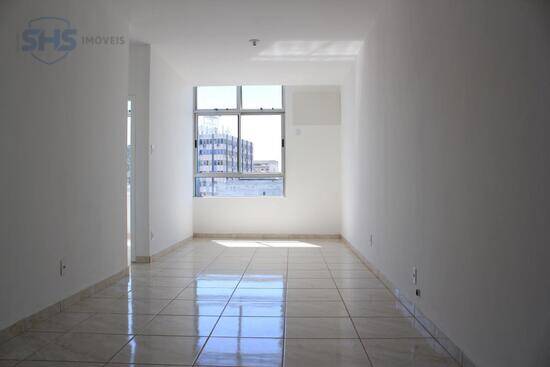 Apartamento de 70 m² Centro - Blumenau, aluguel por R$ 1.700/mês