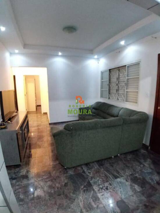 Casa de 159 m² Jardim Boa Esperança - Alfenas, à venda por R$ 400.000