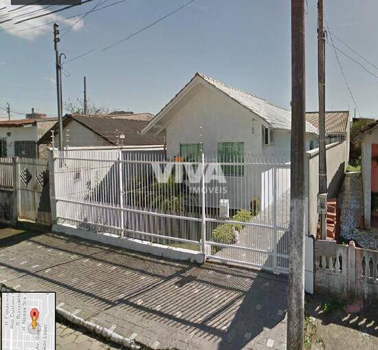 Casa Cordeiros - Itajaí, à venda por R$ 692.000