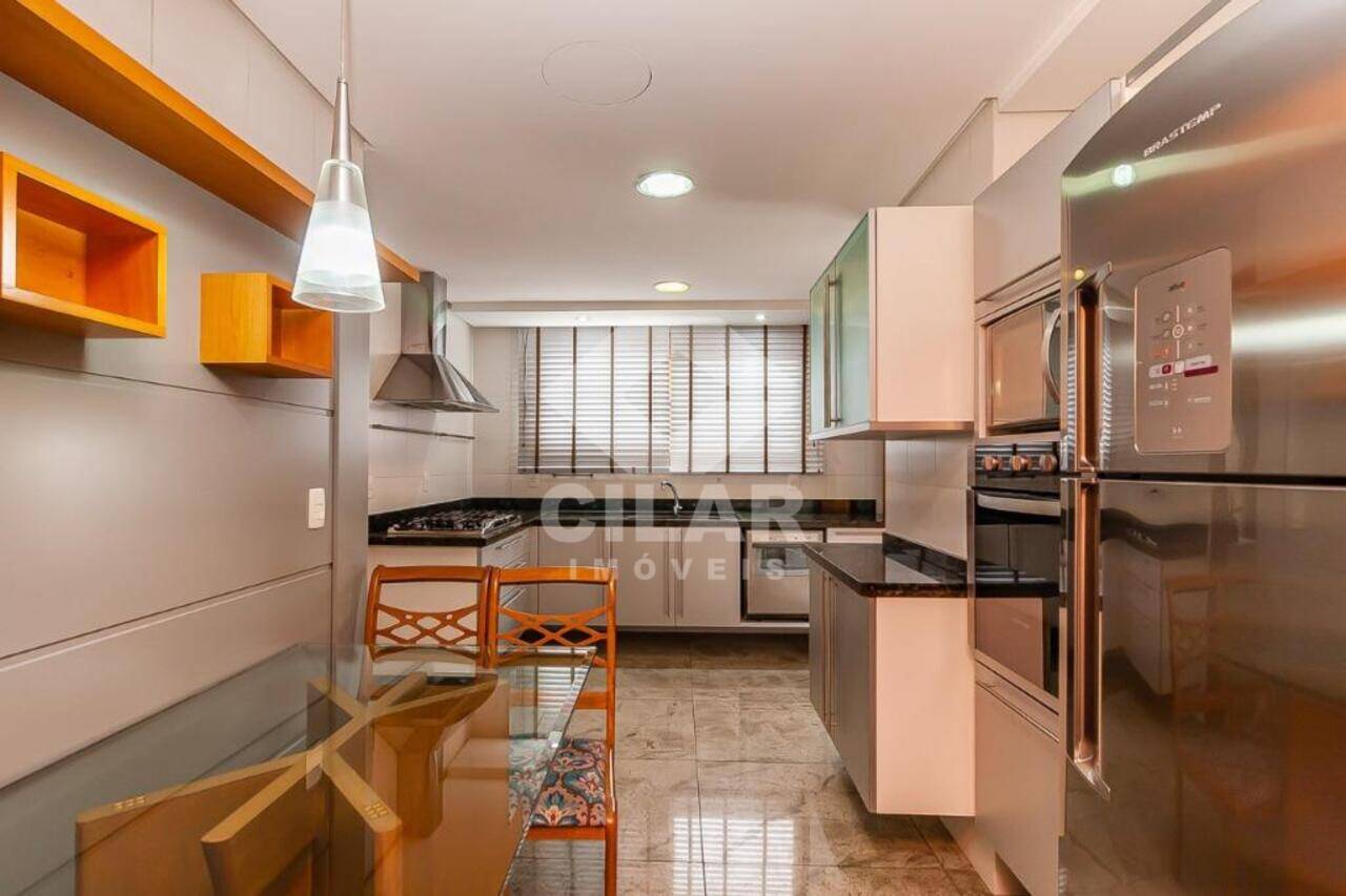 Apartamento Moinhos de Vento, Porto Alegre - RS