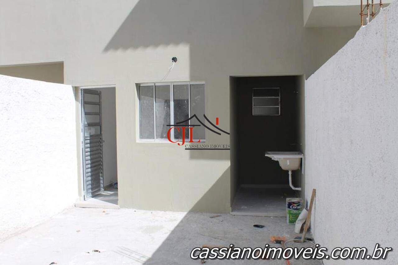 Casa Bairro Hiroy, Biritiba Mirim - SP