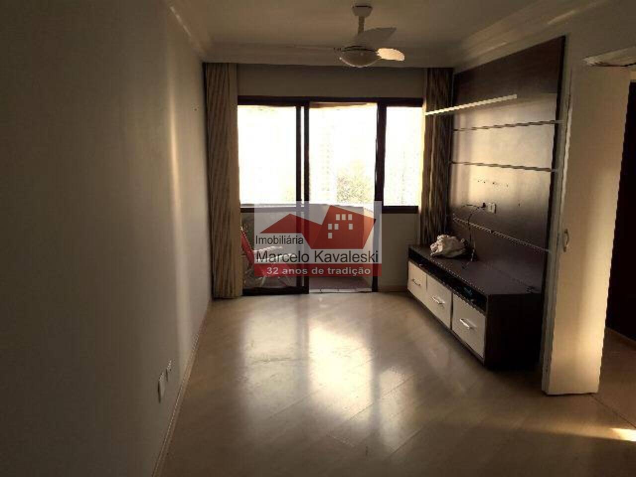 Apartamento Vila Gumercindo, São Paulo - SP