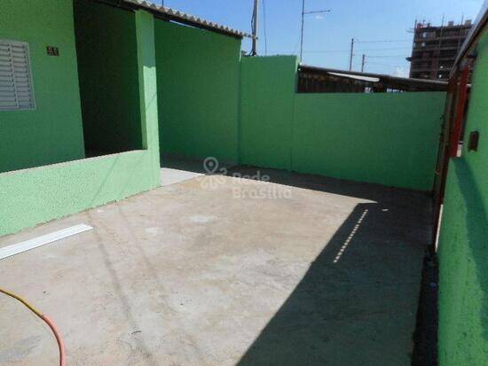 Casa de 90 m² na QR 401 - Samambaia Norte - Samambaia - DF, à venda por R$ 255.000