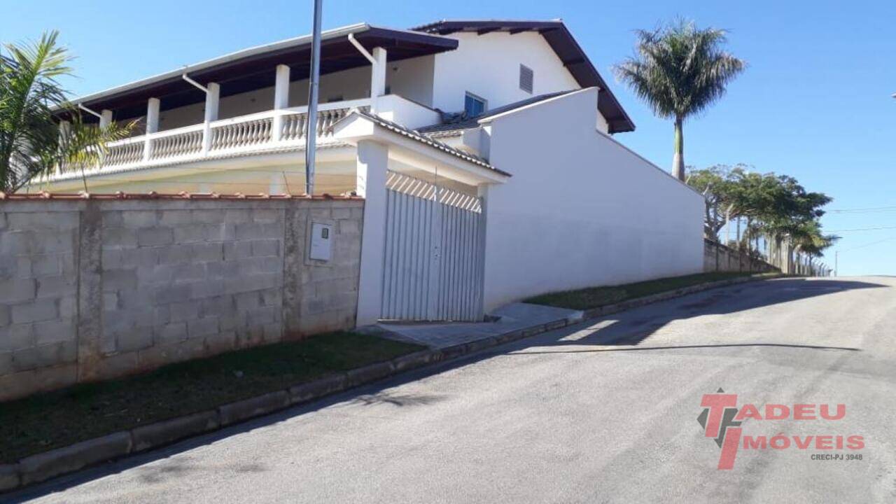 Casa Jardim Belvedere, Pouso Alegre - MG