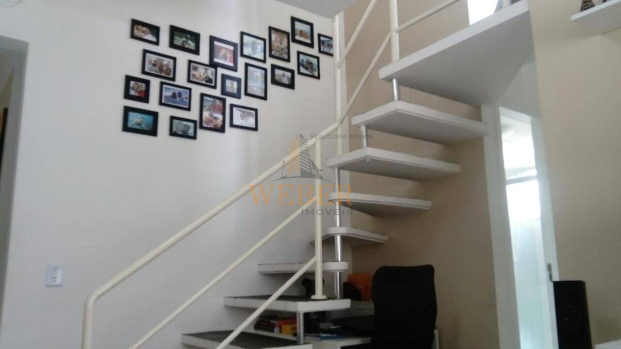 Apartamento duplex Jardim Nova Vida, Cotia - SP