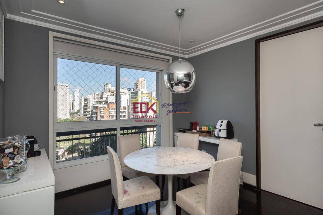 Apartamento Moema, São Paulo - SP