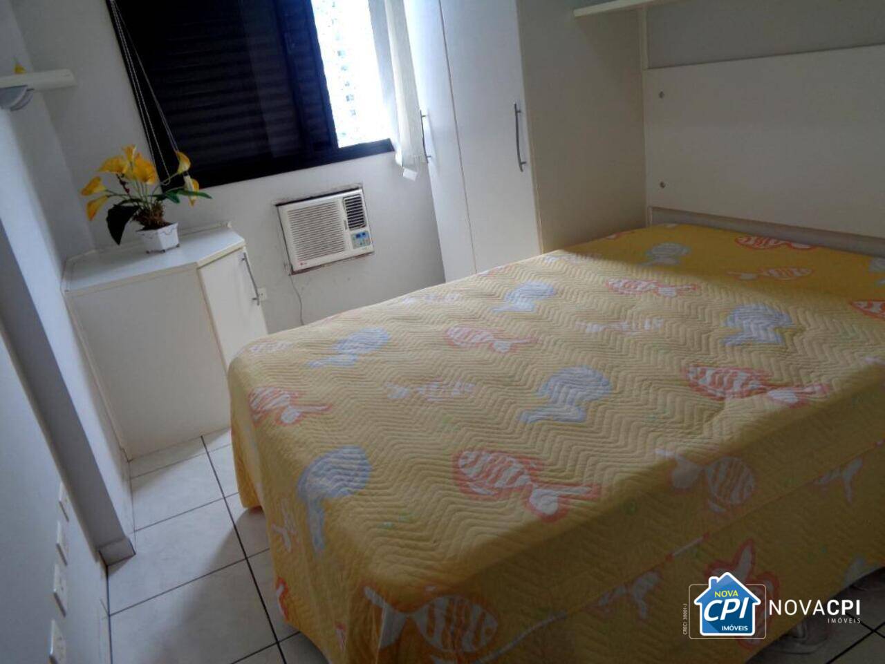 Apartamento duplex Vila Guilhermina, Praia Grande - SP