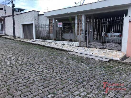 Casa de 187 m² Santa Luzia - Pouso Alegre, à venda por R$ 900.000