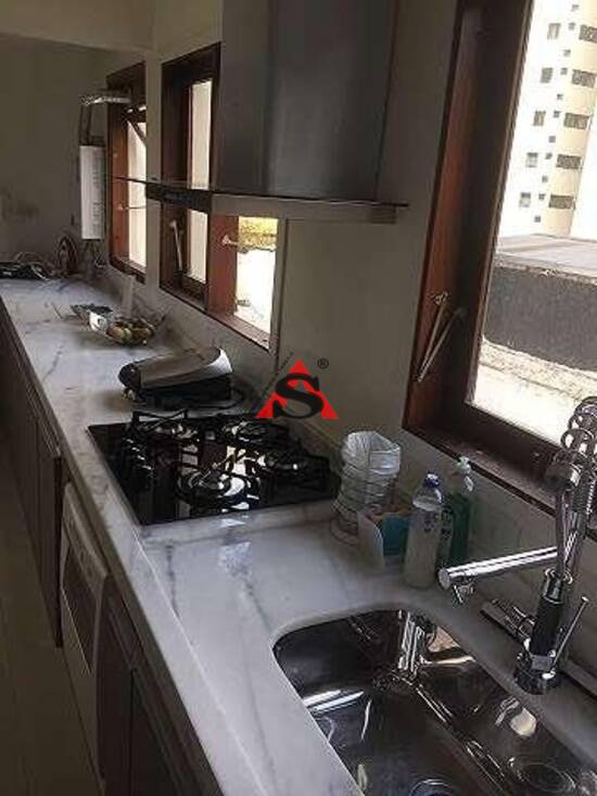 Apartamento duplex Moema, São Paulo - SP