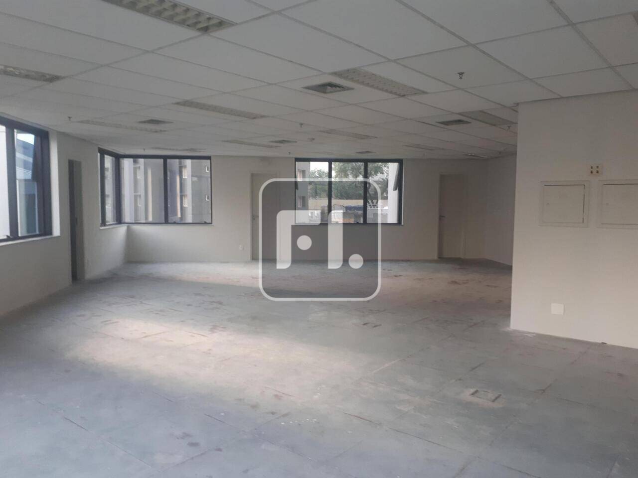 Conjunto comercial com 240 m² na Bela Vista para locação,