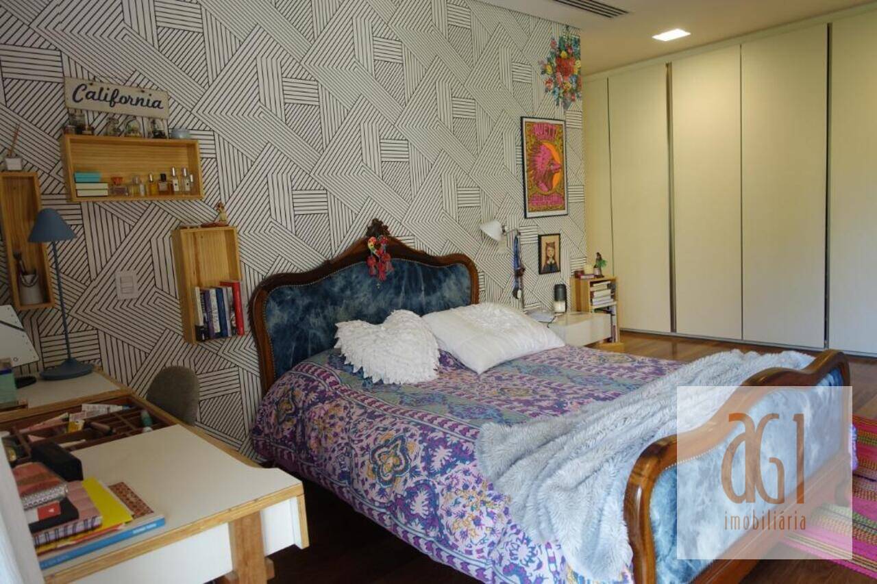 Apartamento duplex Vila Madalena, São Paulo - SP