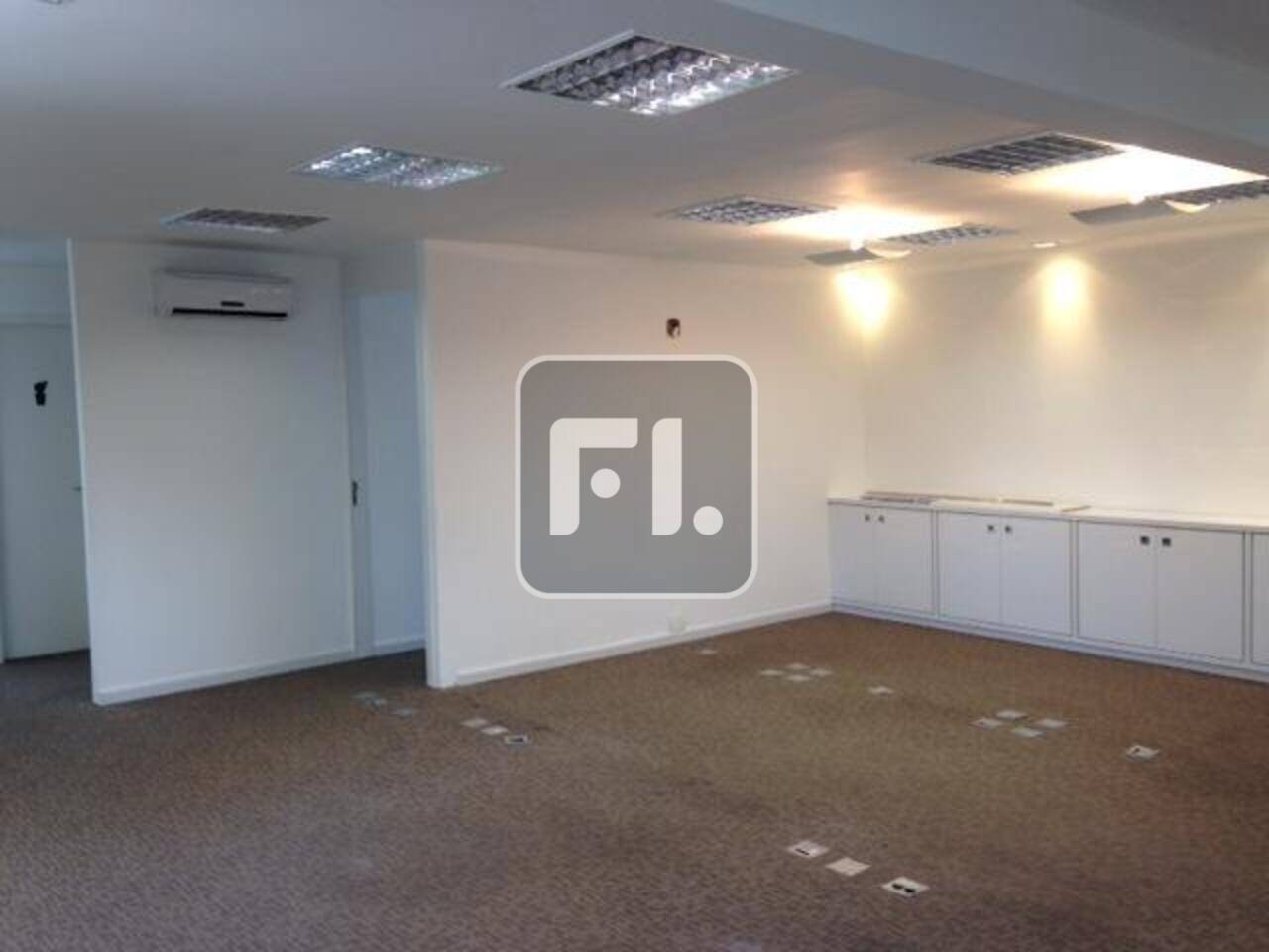 Conjunto para alugar, 120 m² por R$ 9.050/mês - Vila Olímpia - São Paulo/SP