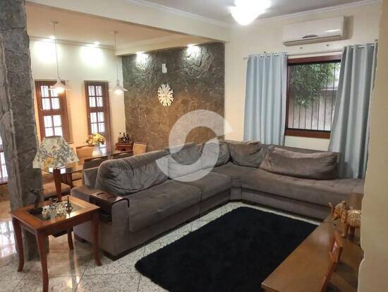 Casa de 181 m² na Doutor Fontenelle Teixeira - Piratininga - Niterói - RJ, à venda por R$ 990.000