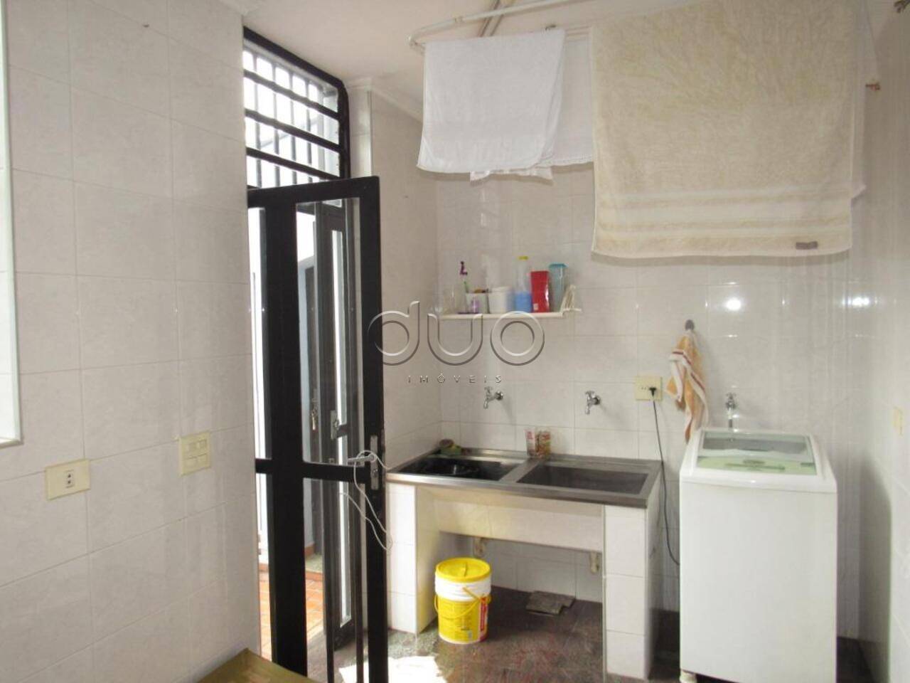 Casa com 5 dormitórios à venda, 290 m² por R$ 1.100.000 - Nova Piracicaba - Piracicaba/SP