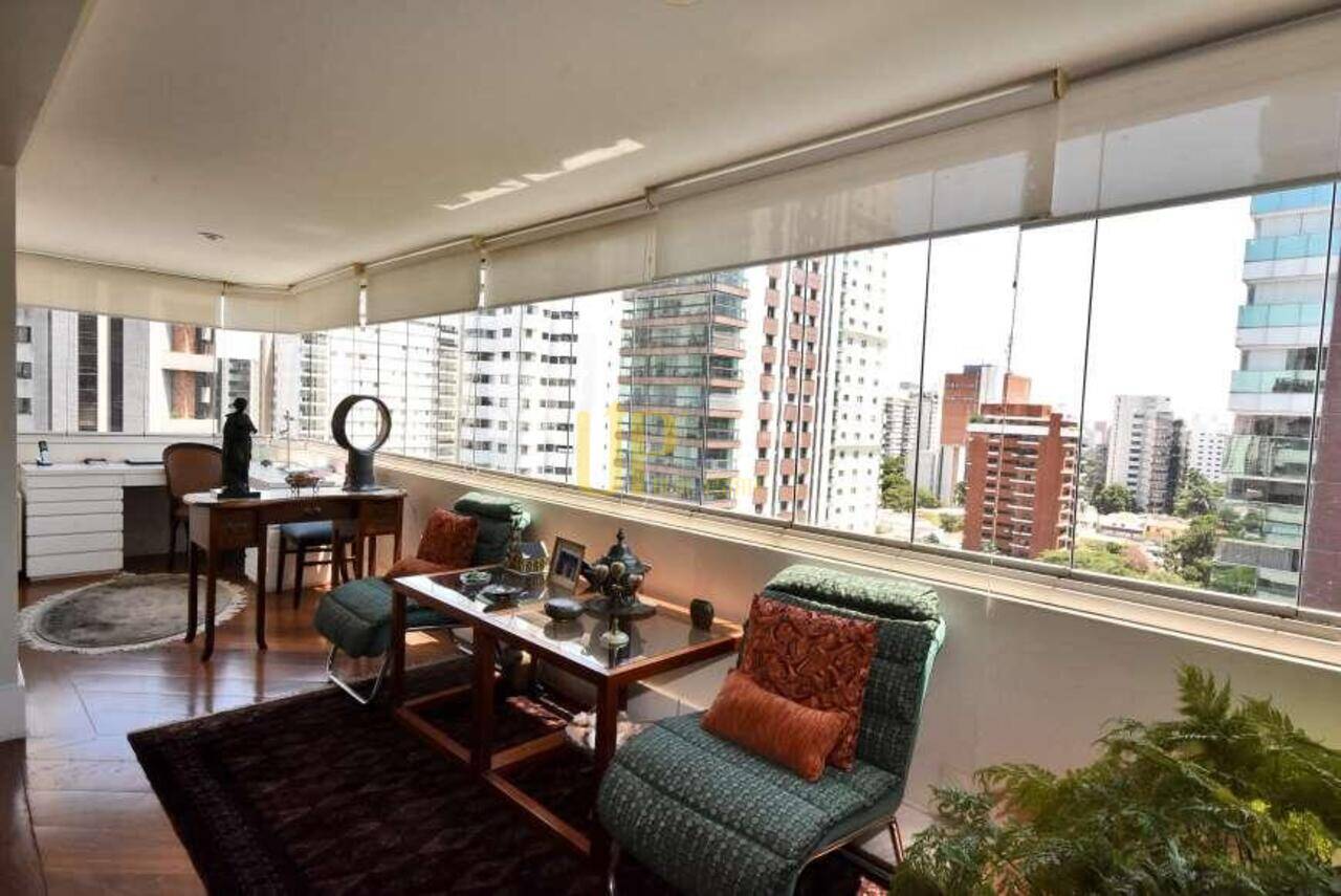 Apartamento Campo Belo, São Paulo - SP