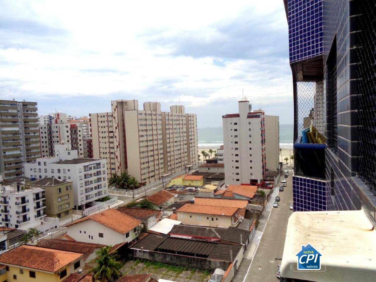 Apartamento duplex Vila Guilhermina, Praia Grande - SP