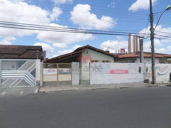 Casa de 175 m² Santa Mônica - Feira de Santana, à venda por R$ 500.000