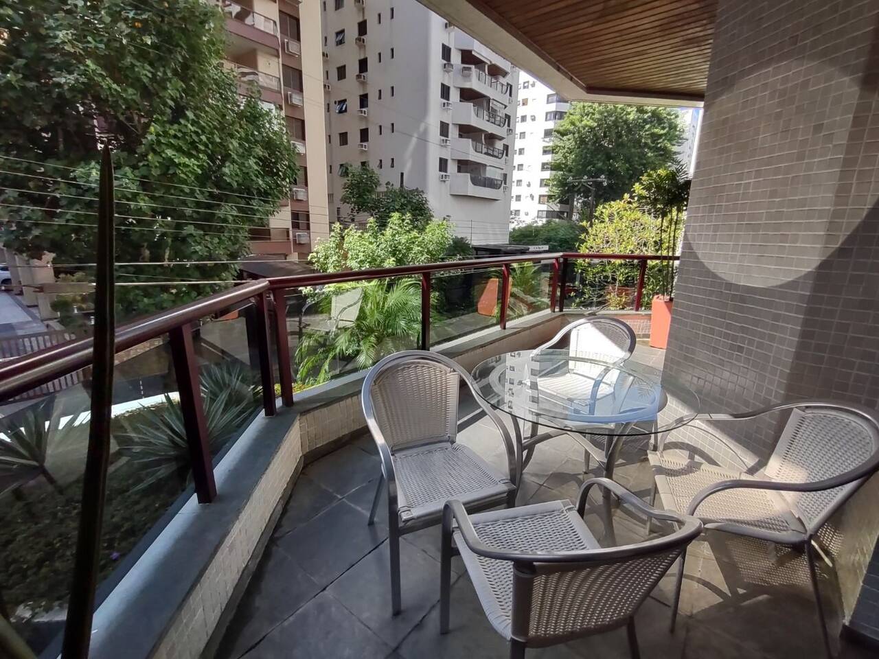 Apartamento Praia das Pitangueiras, Guarujá - SP