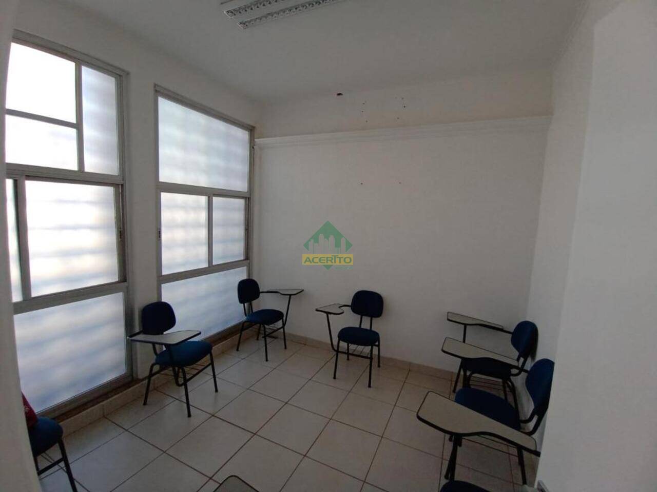 Sala para alugar, 110 m² por R$ 2.200/mês - Centro - Araçatuba/SP