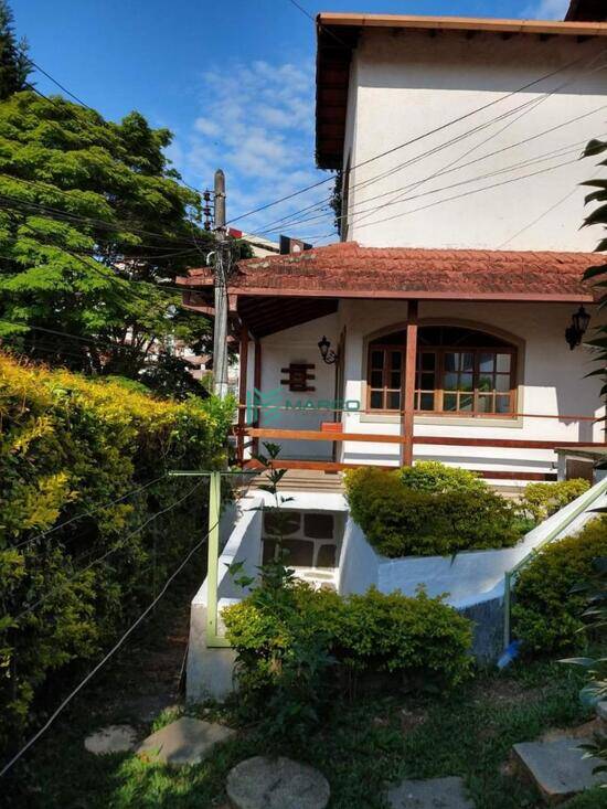 Casa de 70 m² na Ferreira de Castro - Agriões - Teresópolis - RJ, à venda por R$ 950.000