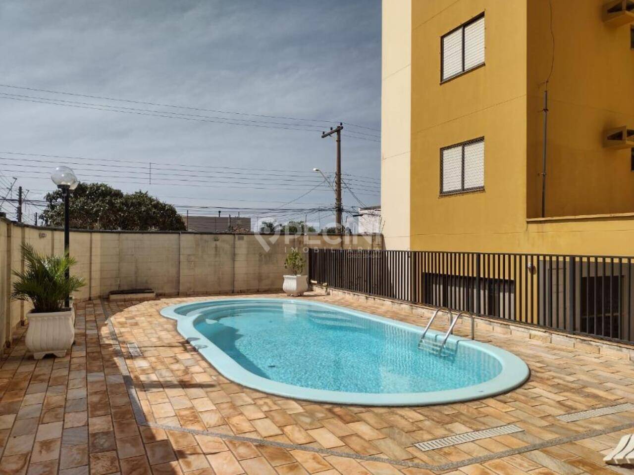 Apartamento à venda no centro de Rio Claro, edifício Maison Marseille - foto da piscina para lazer dos moradores