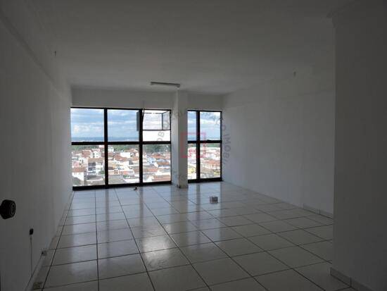 Sala de 28 m² na CNB 11 - Taguatinga Norte - Taguatinga - DF, aluguel por R$ 800/mês