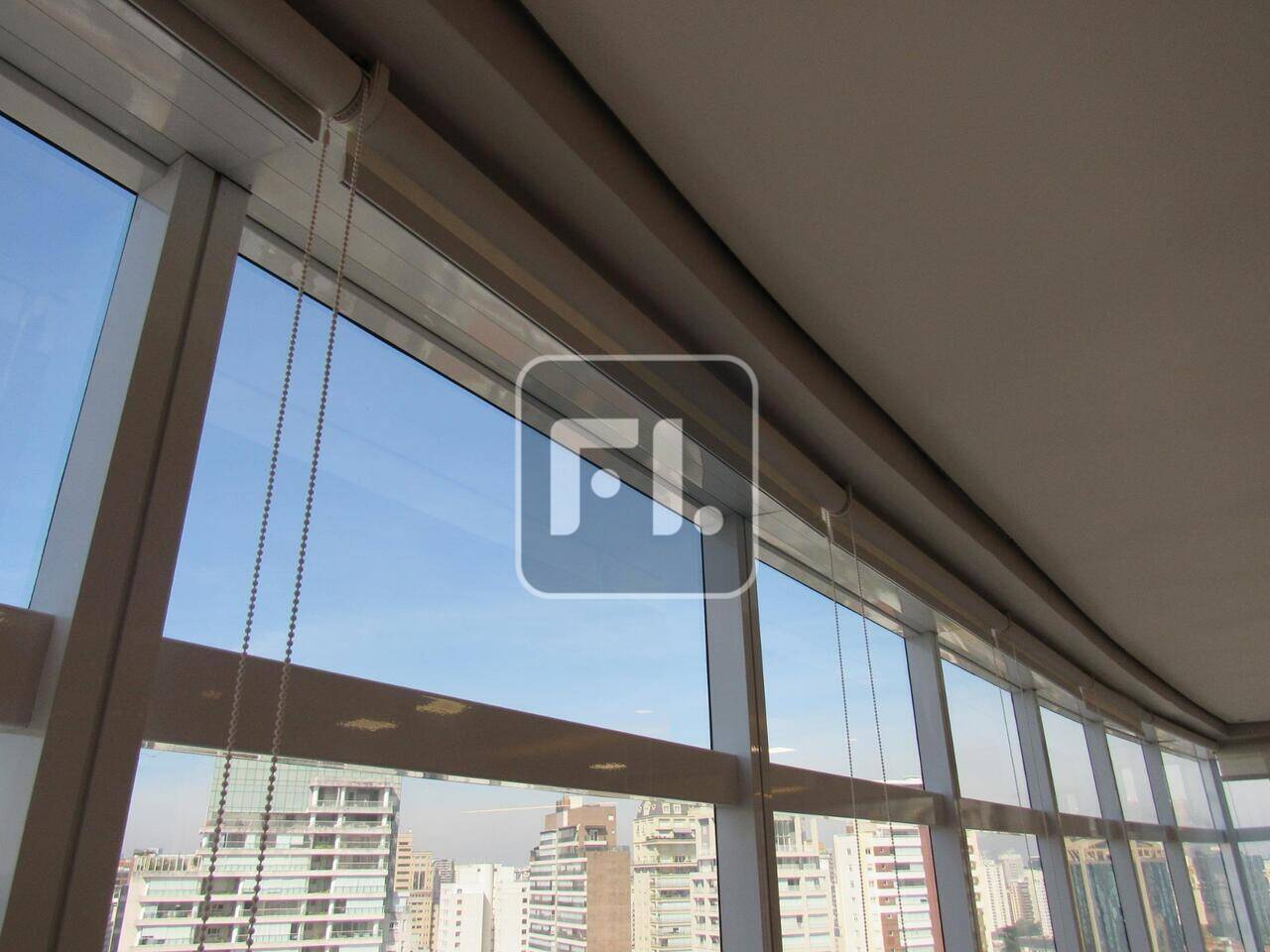 Conjunto para alugar, 688 m² por R$ 50.000/mês - Itaim Bibi - São Paulo/SP