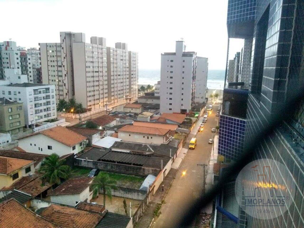 Apartamento duplex Vila Guilhermina, Praia Grande - SP