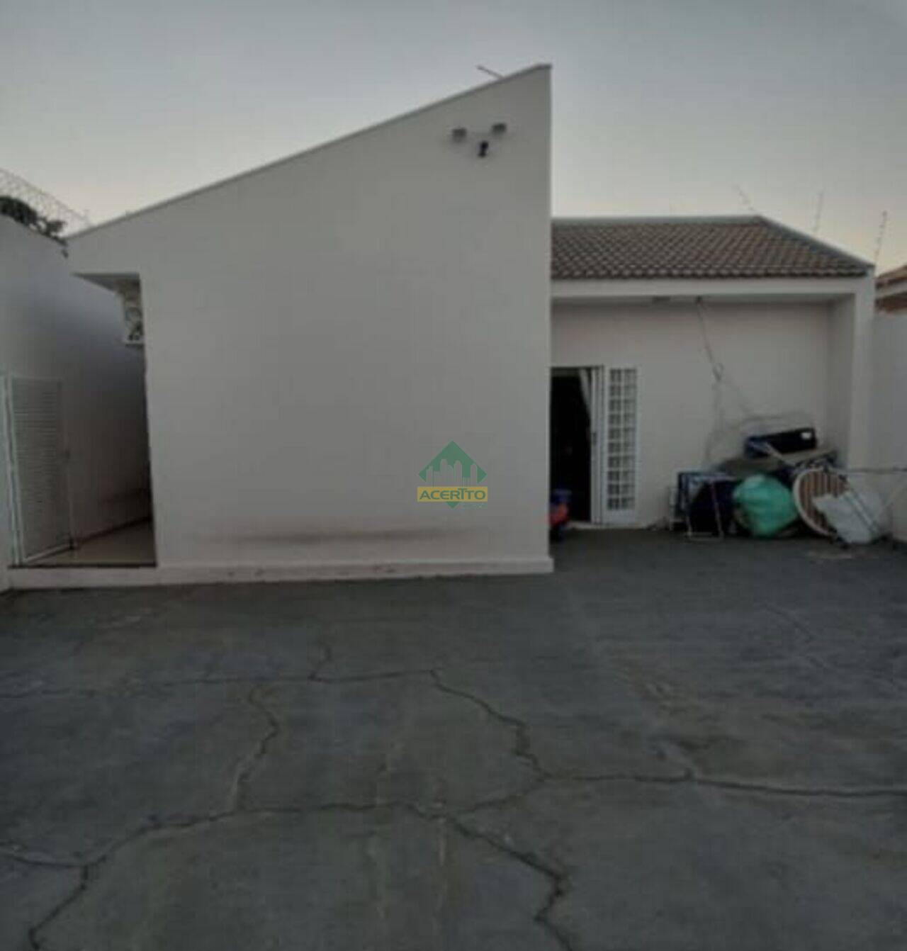 Casa com 2 dormitórios à venda, 110 m² por R$ 320.000 - Concórdia II - Araçatuba/SP