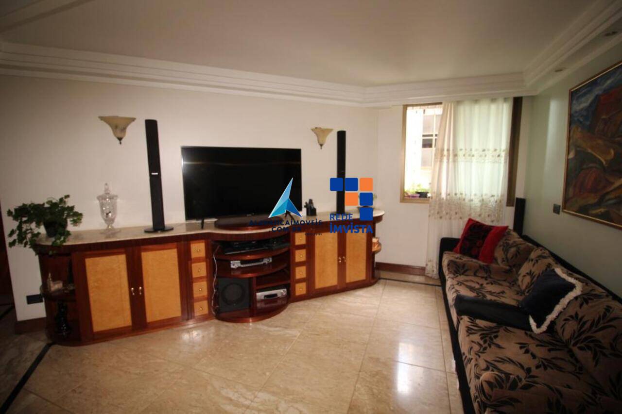 Apartamento Lourdes, Belo Horizonte - MG