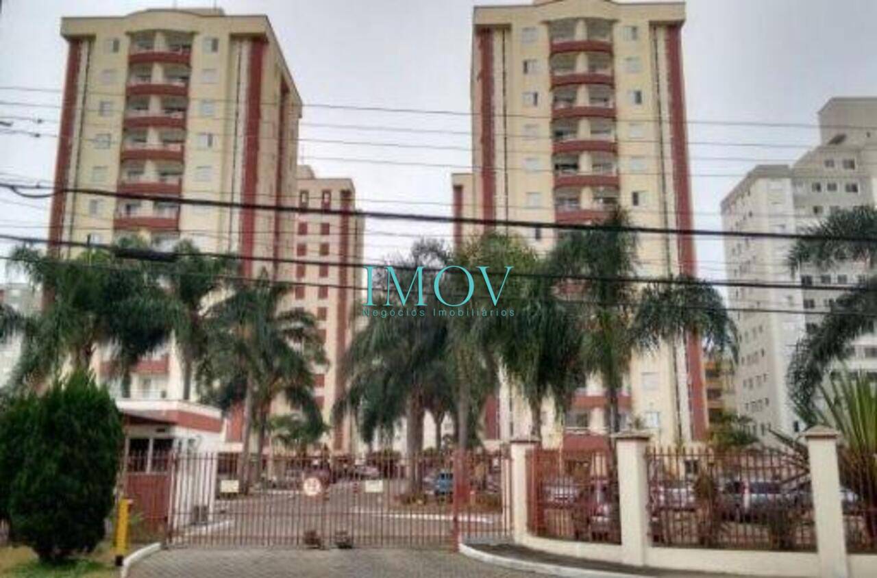 Apartamento Conjunto Residencial Trinta e Um de Março, São José dos Campos - SP