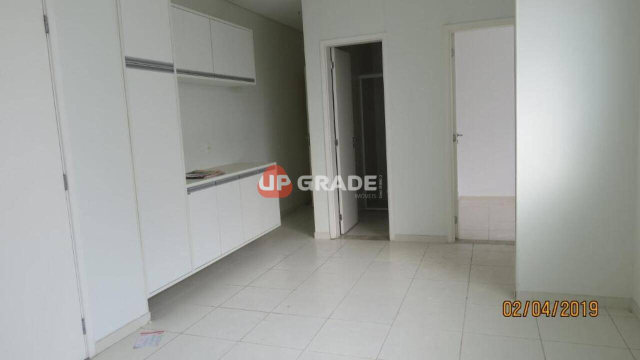 Apartamento Edifício Penthouses, Santana de Parnaíba - SP