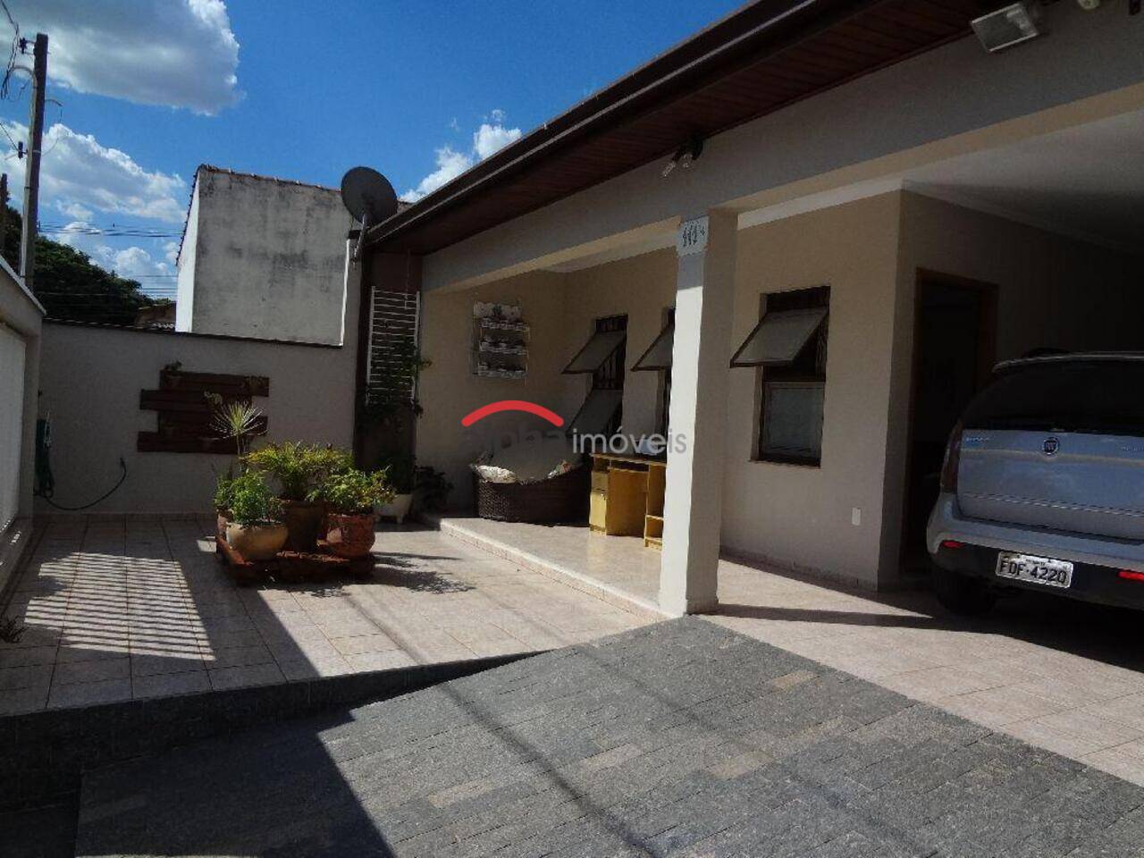 Casa Vila Menuzzo, Sumaré - SP