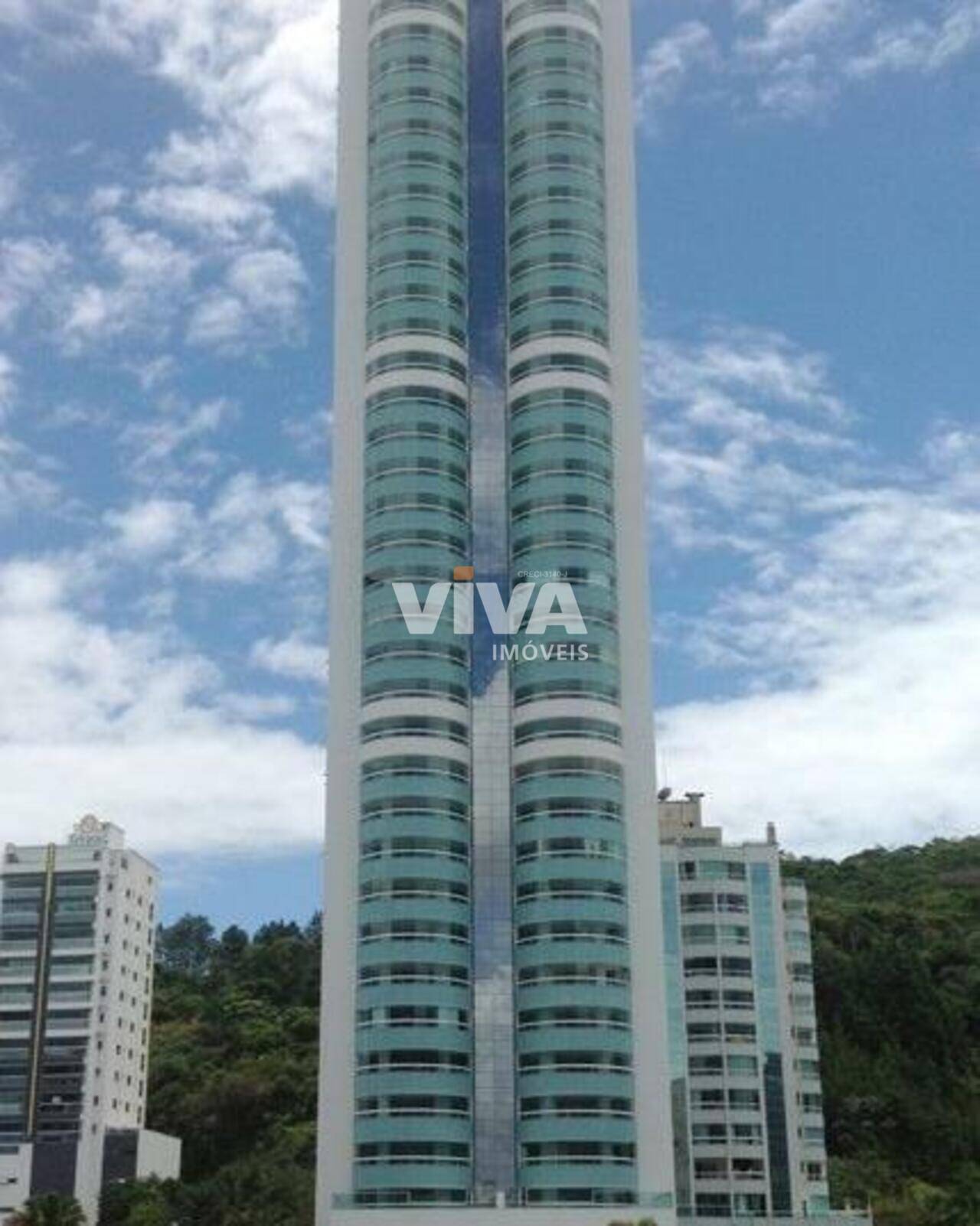 Apartamento duplex Pioneiros, Balneário Camboriú - SC