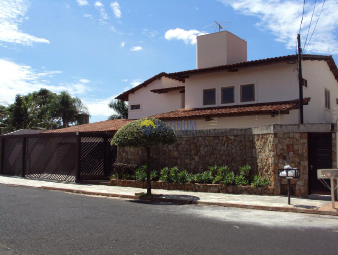 Casa Parque Residencial Comendador Mancor Daud, São José do Rio Preto - SP