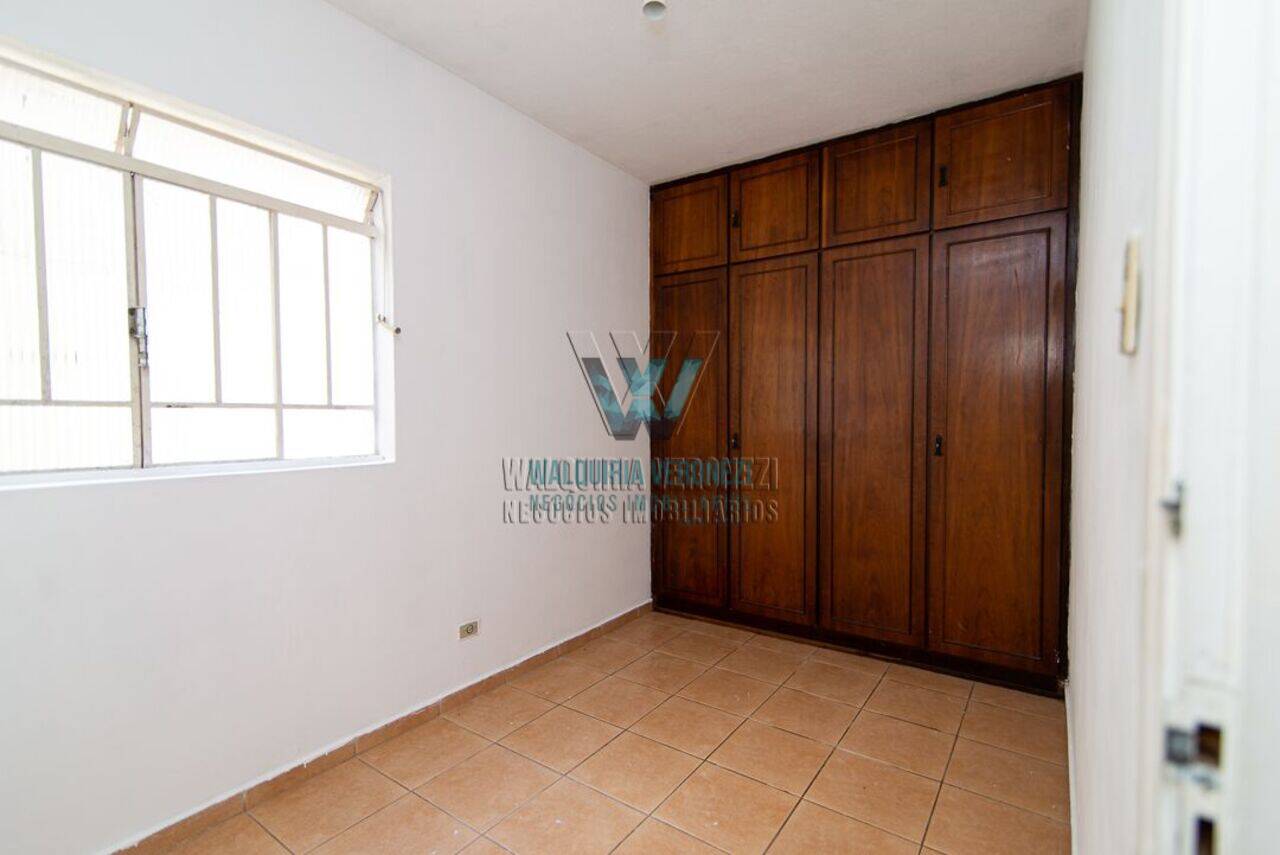 Casa com 5 dormitórios, 100 m² - venda por R$ 930.000 ou aluguel por R$ 2.400/mês - Jardim dos Estados - Poços de Caldas/MG