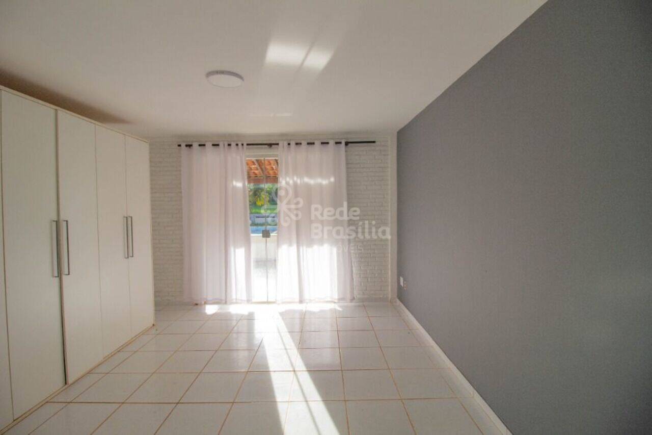 Casa Setor Habitacional Jardim Botânico, Brasília - DF