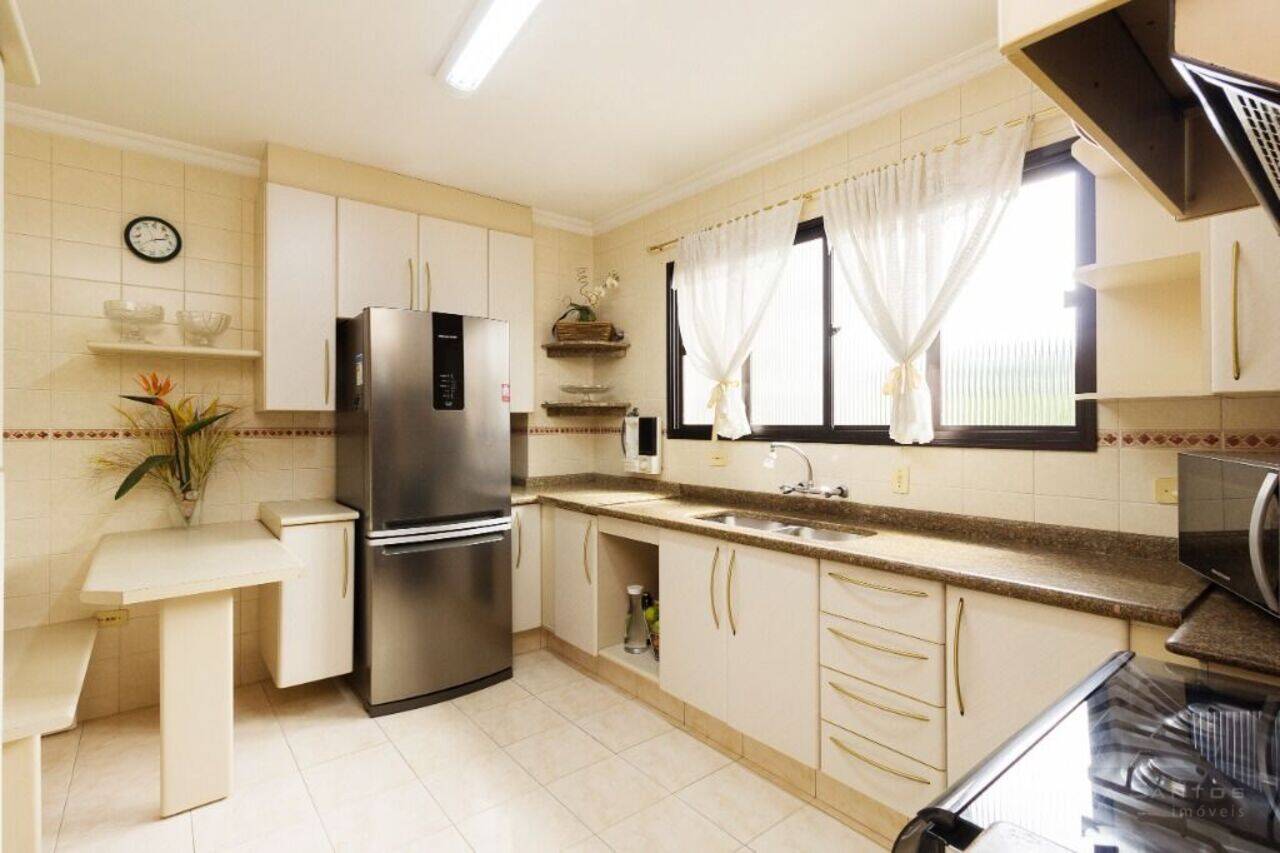 Apartamento Água Verde, Curitiba - PR