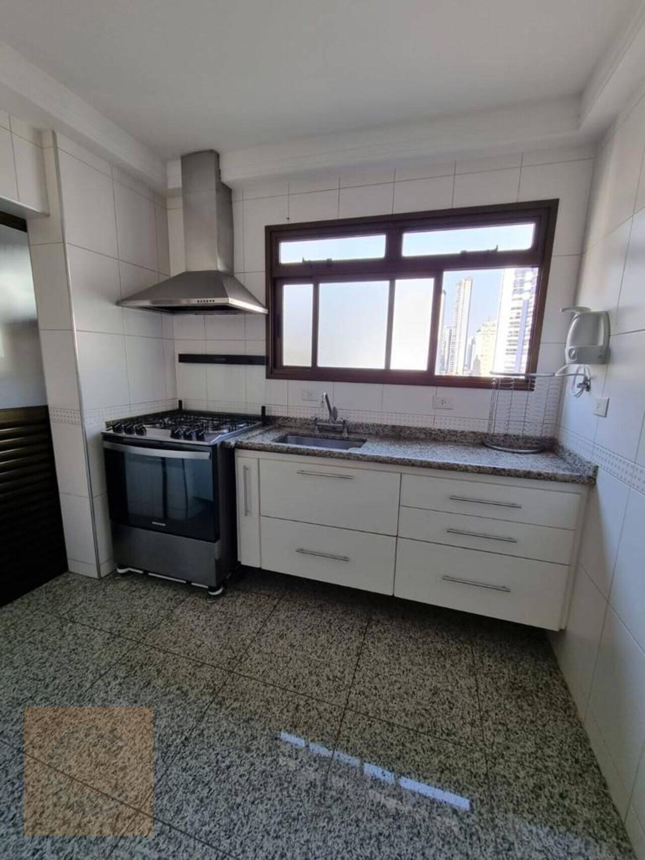 Apartamento Anália Franco, São Paulo - SP