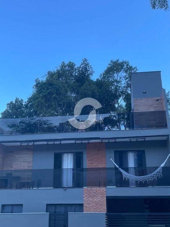 Compartilhamento de imagem - Casa de 165 m² na Rua Quatrocentos E Vinte - Piratininga - Niterói - RJ, à venda por R$ 790.000