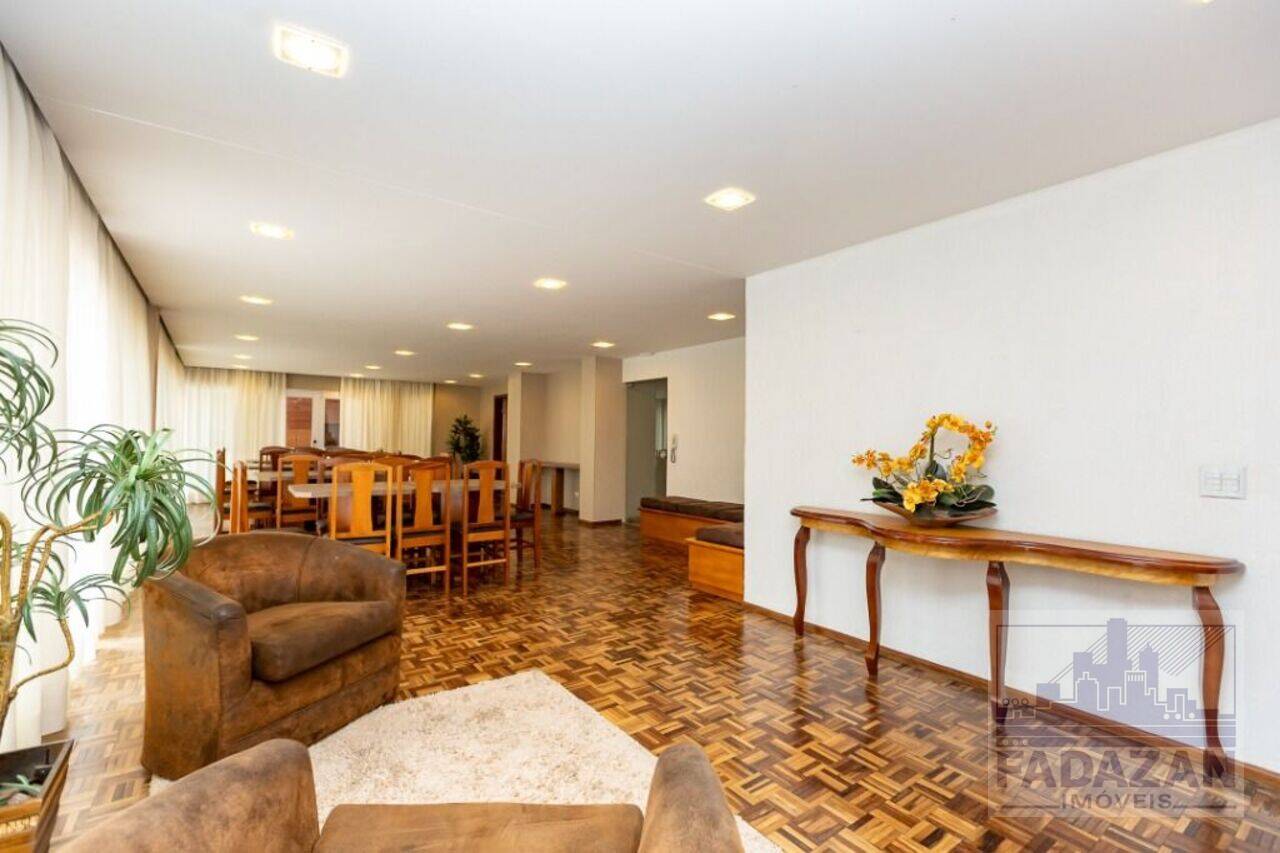 Apartamento Água Verde, Curitiba - PR