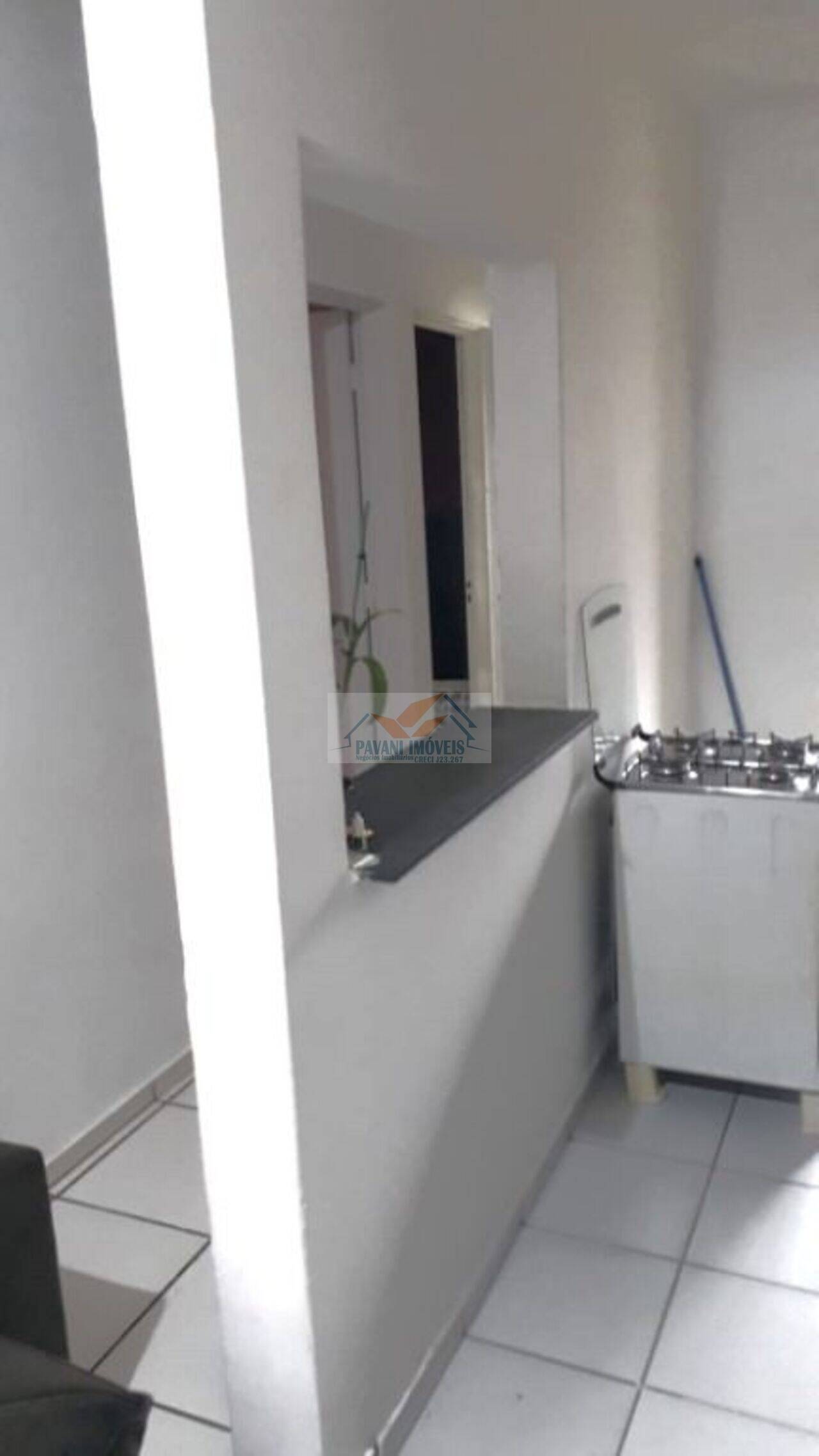 Apartamento Núcleo Habitacional Vereador Edson Francisco da Silva, Bauru - SP