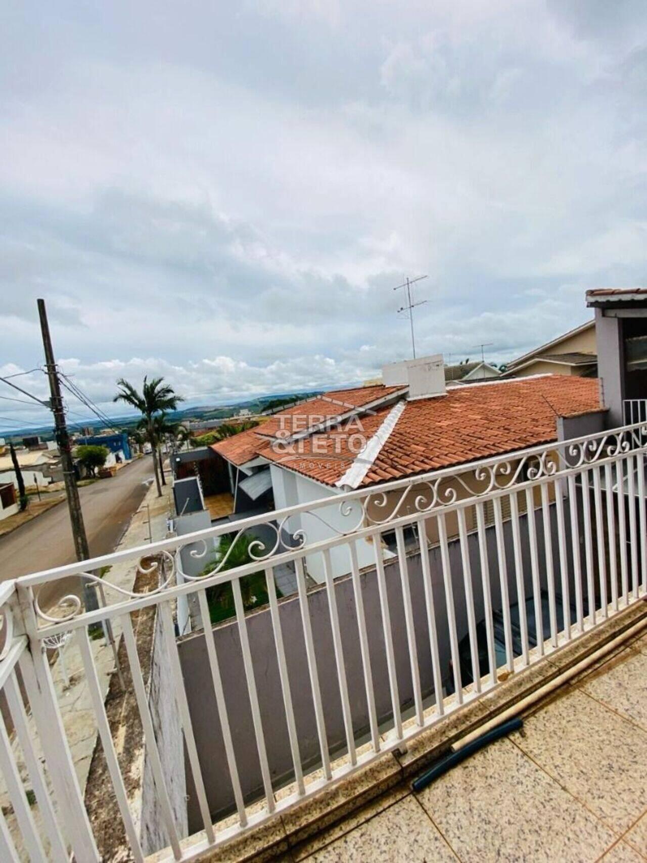 Casa Aurélio Caixeta, Patos de Minas - MG