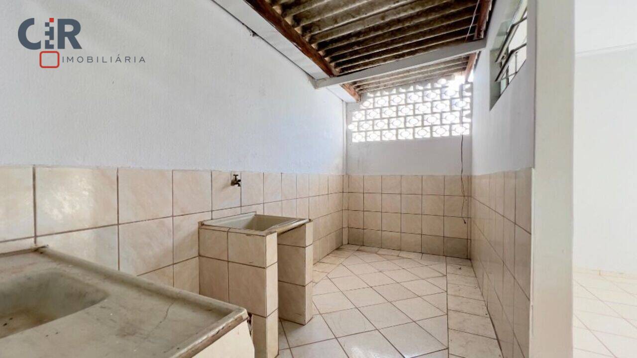 Casa Setor Nova Suiça, Goiânia - GO