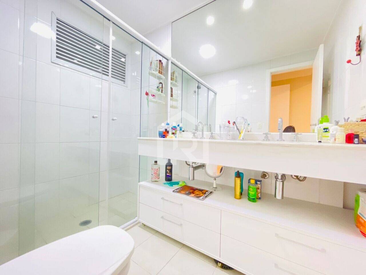 Apartamento Enseada, Guarujá - SP