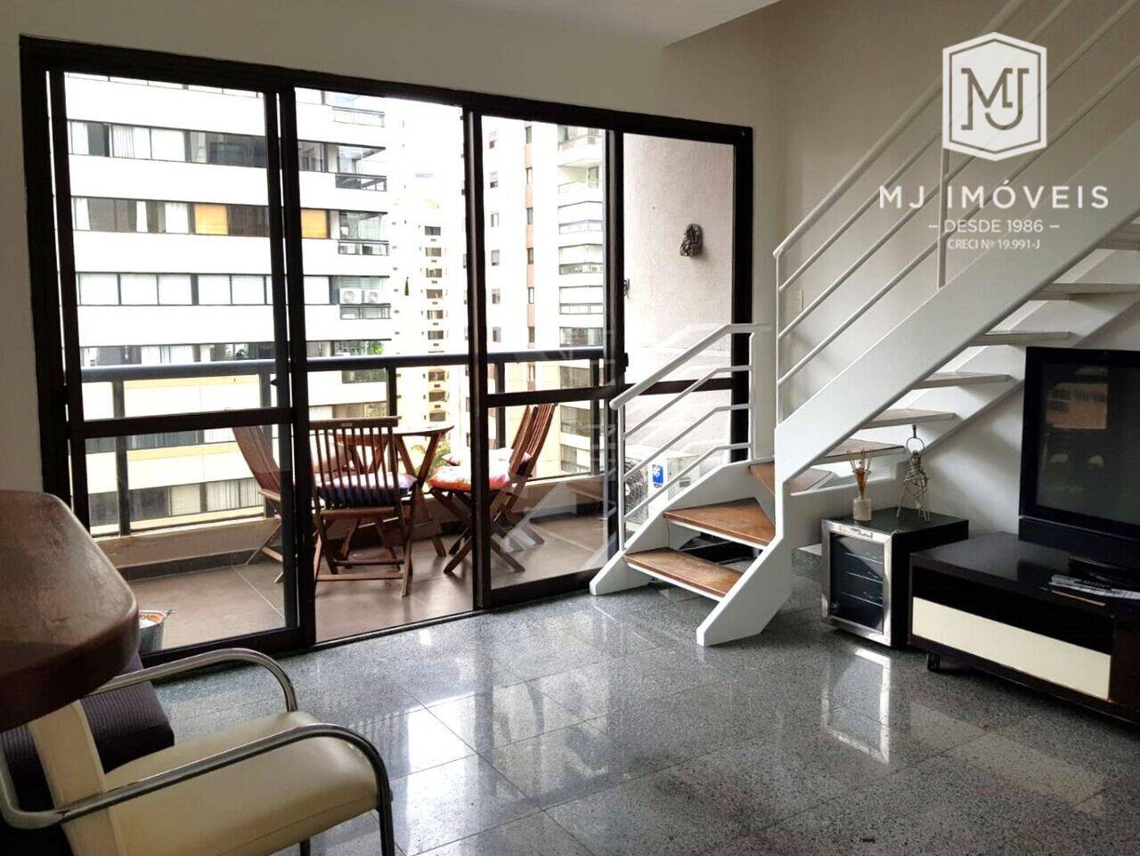 Apartamento duplex Moema, São Paulo - SP