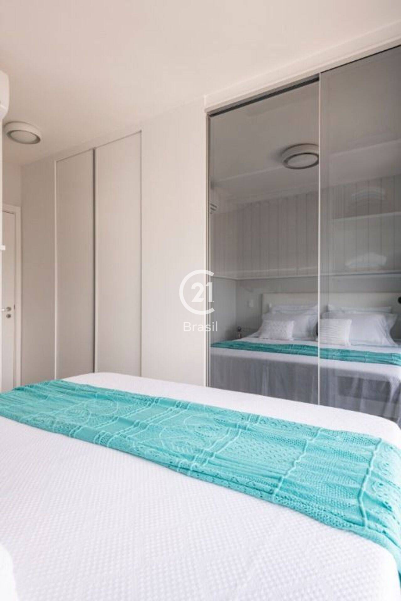 Apartamento Vila Olímpia, São Paulo - SP